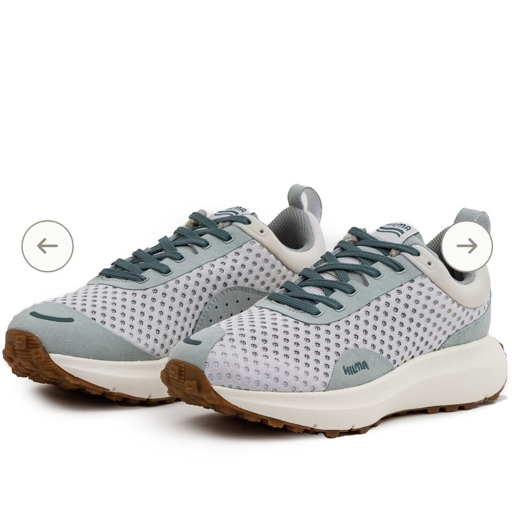Everywhere Hybrid Road-Running Hilma sneakers